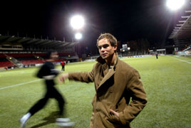 Christian Johnsen är värvad till Örebro SK för att göra mål. Att han valde klubben berodde mycket på att staden har en travbana.Foto: Nerikes Allehanda
