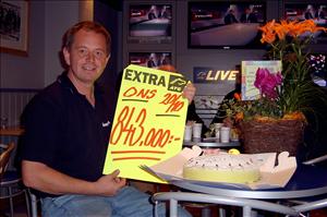 Martin Högstedt stolt butiksägare sedan hans kunder fått dela på en härlig storvinst.