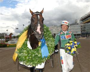 Gidde Palema och Åke Svanstedt vann Solvallas Jubileumspokal för tredje året i rad. Foto: Lars Jakobsson.