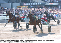 Calvin Capar vinner Fyråringseliten efter ledning från start till mål.Foto: Lars Jacobsson