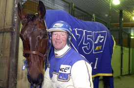 En vinnare i Närke? Thrust My Step vet sedan tidigare hur det känns att vinna på V75 och i 2004 års första omgång på Örebro är han inte chanslös trots ett svårt utgångsläge.                           Foto: Thomas Blomqvist