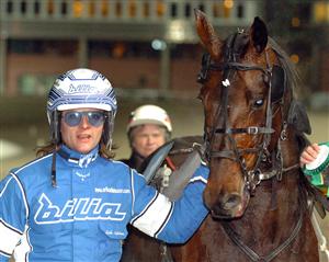 Erik Adielsson och Robin Ås vann Solvalla Hästägarförenings Vårvinterpris Foto:Thomas Blomqvist