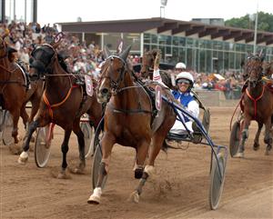 Först i mål i Stochampionatet - Fama Currit och Peter Ingves. Foto: Thomas Blomqvist