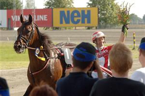 Solero Briljant och Peter Untersteiner vann gulddivisionen och 150 000 kronor. Foto: Thomas Blomqvist
