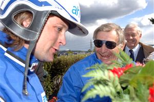 Erik Adielsson och Jean Pierre Dubois skrattar ihop. Foto: Lars Jakobsson.