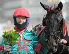 Berkut Boko och Claes Sjöström startar i V86-4. Foto av LARS JAKOBSSON