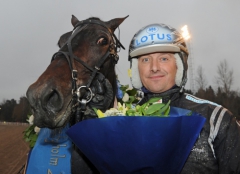 Kadett C.D. och Robert Bergh är tillbaka på Vincennes för att revanschera sig för fjolårets misslyckade vintermeeting i Paris. Foto av Kanal 75