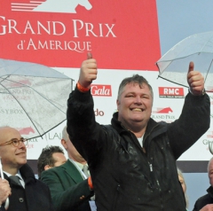 En dröm blev sann, Stefan äntligen som segrare på podiet efter Prix d´Amerique!!! Foto, C.Kärrstrand