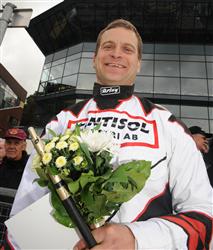 fredrik_persson_glad_081023_194029
