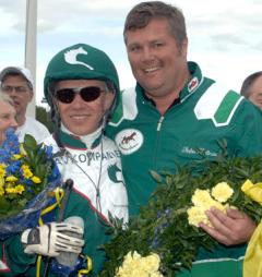 Stefan Hultman och Örjan Kihlström, en duo Travkompaniet fick fira tillsammans med många gånger i storloppen under 2008. Foto: C.Kärrstrand
