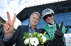 Hästägaren Lennart Ågren och kusken Kenneth Haugstad vann dubbelt på Solvalla. Foto av LARS JAKOBSSON