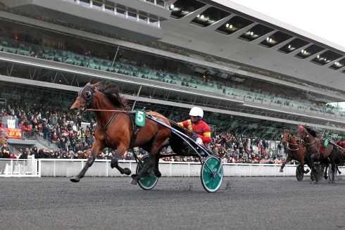 Readly Express tog en överlägsen seger från ledningen i Prix de France. Foto av Jean-Philippe Martini/Scoopdyga