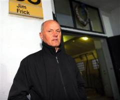jan-jonsson-utanfor-fricks-stall-lj_100414_22451