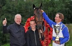 target_hoss_so1_090829_19506