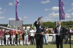 Christer Brandberg, styrelseordförande i Stockholms Travsällskap, och Solvallas vd Stefan Lundborg, vid invigningen av Elitloppet 2008. Foto: Thomas Blomqvist