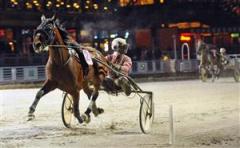 Raja Mirchi lekte hem sin semifinal och visade att han blir sv&aring;rslagen i finalen n&auml;sta l&ouml;rdag. Foto: Lars Jakobsson