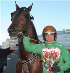 3-crown-kemp-och-goop-lj_090214_183258
