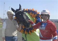 Scarlets Aino och Hans-Owe Sundberg. Foto: Claes K&auml;rrstrand