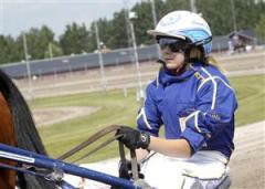 15-åriga Camilla Hanell satte proffsen på plats i V4-2. Foto: Micke Gustafsson/ALN