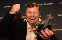 Stefan Hultman blandade segervrål med glädjetårar när han blev kvällens kung på Årets Häst-galan. Foto: Lars Jakobsson