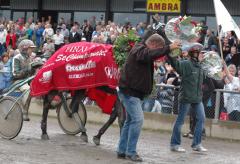 Lie Detector efter segern i Stochampionatet 2008. Foto: Travkompaniet