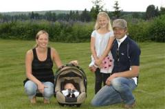 Fredrik Linder slutar med travet för familjens skull. Att pendla 28 mil om dagen blev ohållbart. Foto: Lars Jakobsson