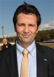 &Aring;bys sportchef Ken Karlsson &auml;r eld och l&aring;gor &ouml;ver l&ouml;rdagens SM-f&auml;lt, men v&aring;gar inte tippa vem som vinner. Foto: Lars Jakobsson