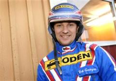 erik-lindegren-mh_110222_17022