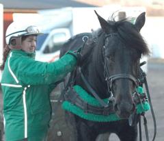Panne De Moteur och hans skötare Mette. Foto; A.Lindblom/Travkompaniet