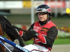 roger_malmqvist_i_sulky_lj_090823_181529