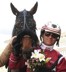 Segervan duo. Raja Mirchi och Lutfi Kolgjini. Foto: Lars Jakobsson