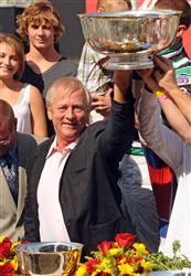 agerup-med-hambopokal-lj_101024_191620