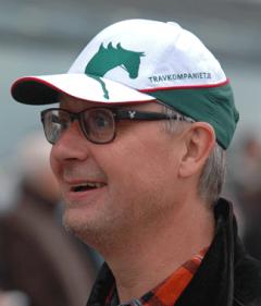 En glad nybliven andelsägare i Travkompaniet, Bertil Öster. Foto; A.Lindblom/Travkompaniet  